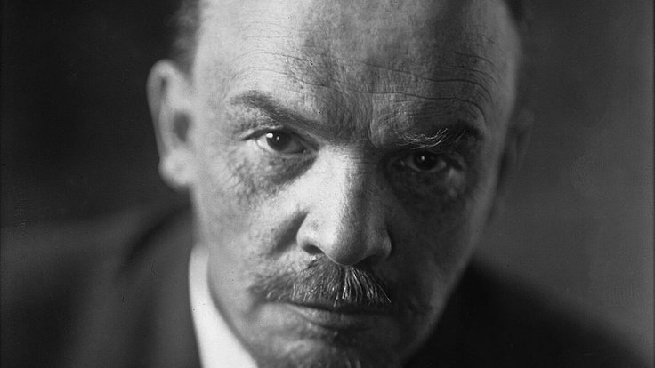 Vladimir_Lenin_(cropped)