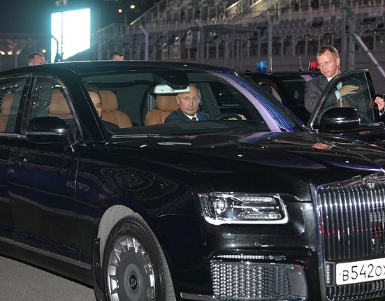 Владимир_Путин_и_Аурус