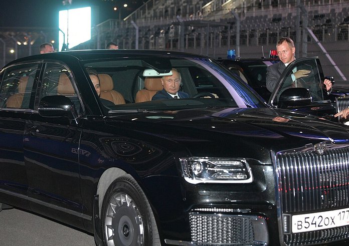 Владимир_Путин_и_Аурус