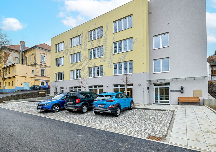 Budova komunitního domu pro seniory ve Volyni