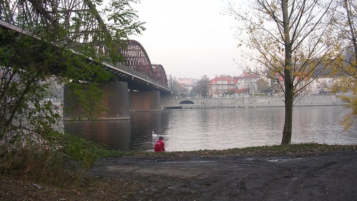 Železniční_most,_trasa_navrhovaného_mostu_směr_Vnislavova