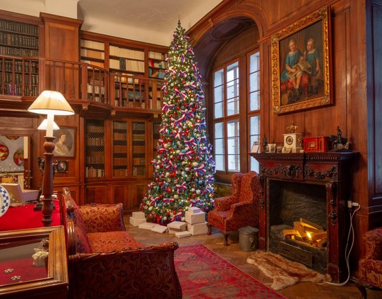 Vánoční stromek na zámku Loučeň