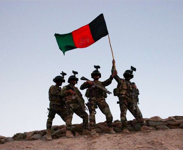afghan-commandos-reenact-raising-their-nations-flag-077a83-1024