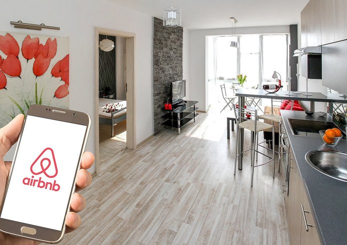 airbnb-3399753_1280