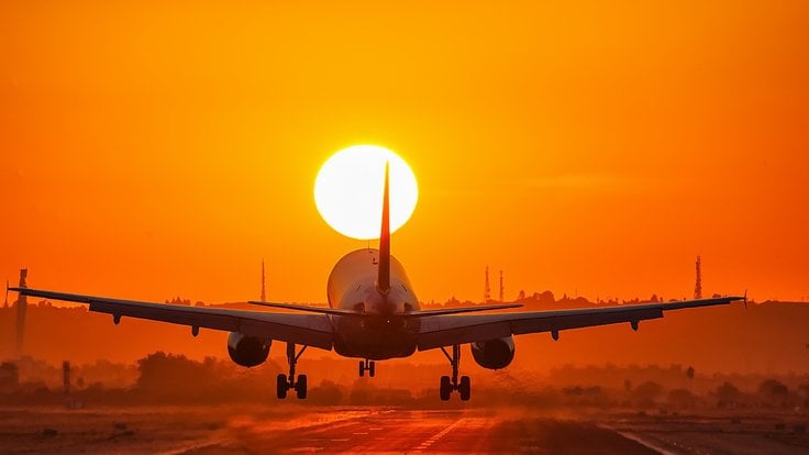 aircraft-landing-sunset