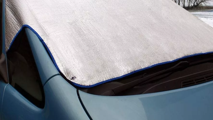 alu-clona-na-celni-sklo-auta-van-a-suv-proti-namraze-a-slunci-mega-204x95-cm-apa-32307-886x