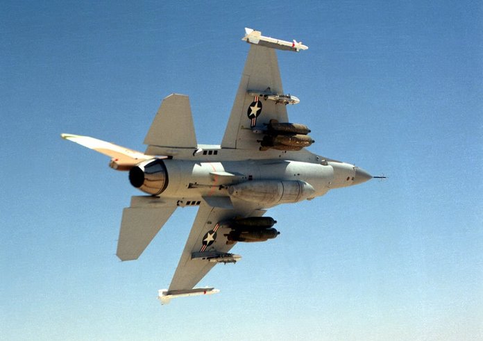 Stíhačka F-16