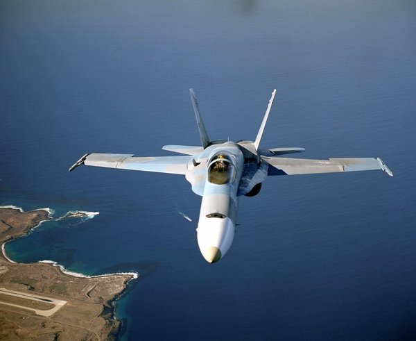 Stíhací bombardér F/A-18