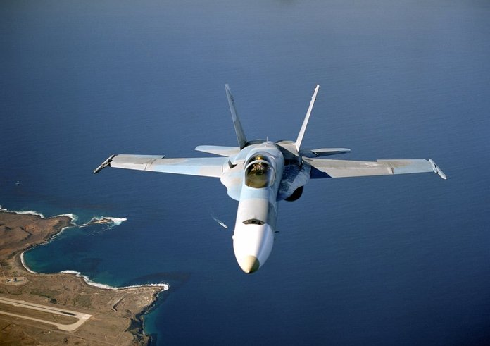 Stíhací bombardér F/A-18