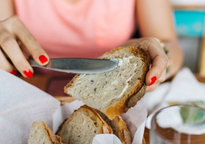 bread_butter_close_up_hands_pastry_process-1608292