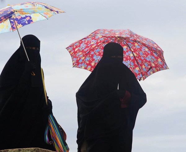 burka-1003353_1280.jpg
