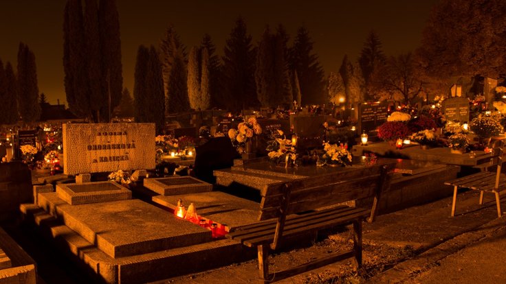 cemetery_candles_night_dark_dead_the_tomb_of_monument_the_deceased-1059008