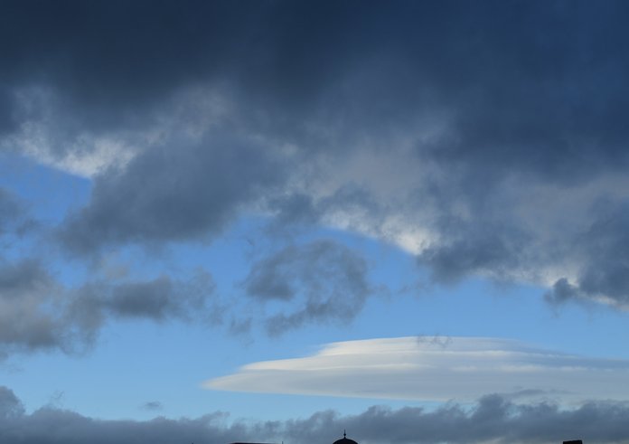 cloud-shaped-ufo