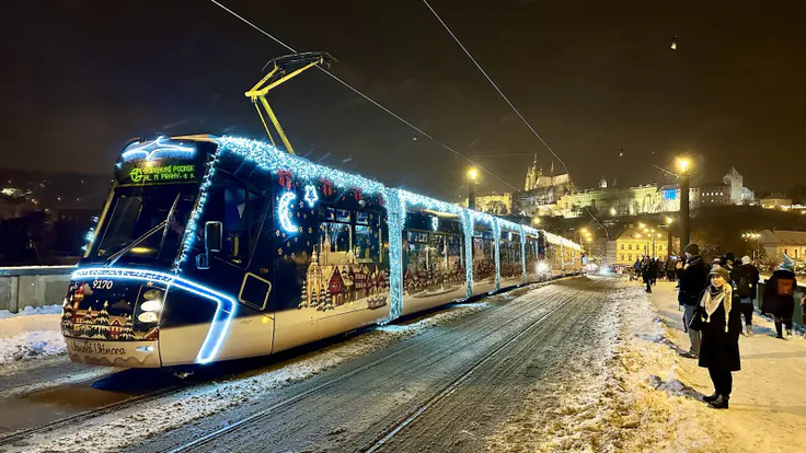 Vánoční tramvaj v Praze