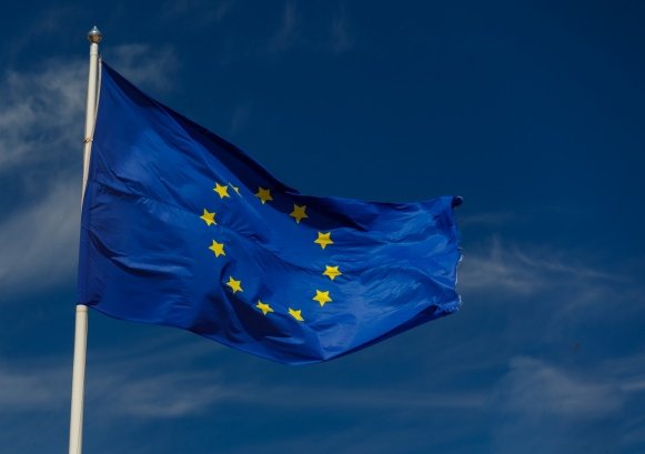 european-union-flag-1653033842DzX