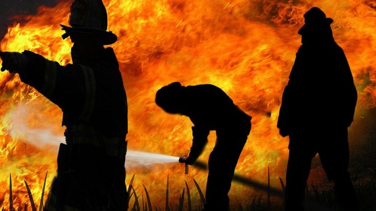 fire_fighter_fire_delete_fire_delete_fire_fighting_fire_extinguishing_firefighters-983918 (1)