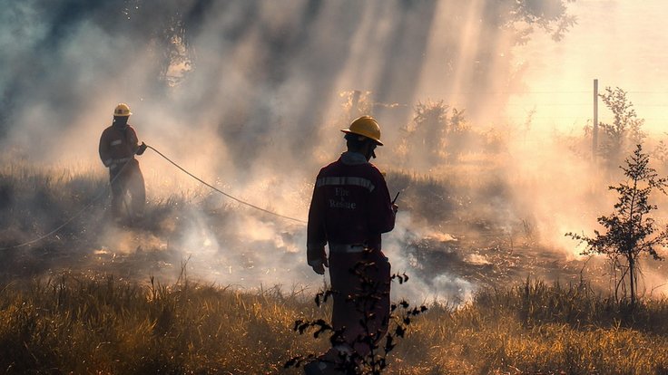 firemen-7692824_1280