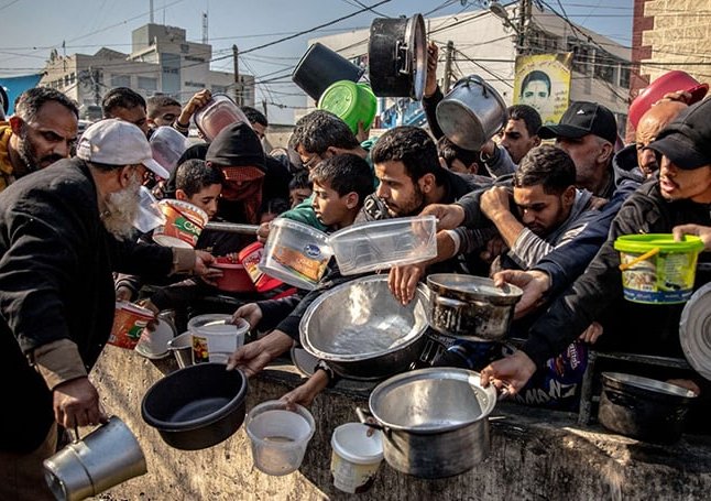 food-distribution-al-shaboura-camp-in-gaza-media