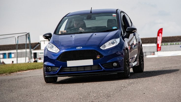 ford-fiesta-st-gca7fa8992_1920