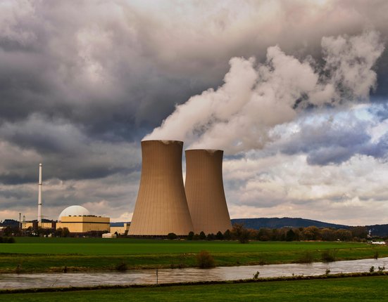free-photo-of-nuclear-power-plant