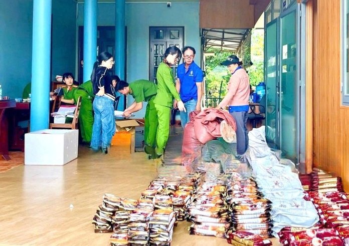 gia-lai-authorities-raid-factory-over-fake-coffee-production-9906d34f10a2475a913966cd7903c0a6-1723