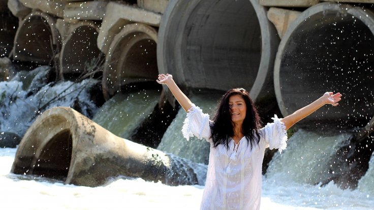 girl_cascada_white_shirt_sensual_summer_waves_water-567138