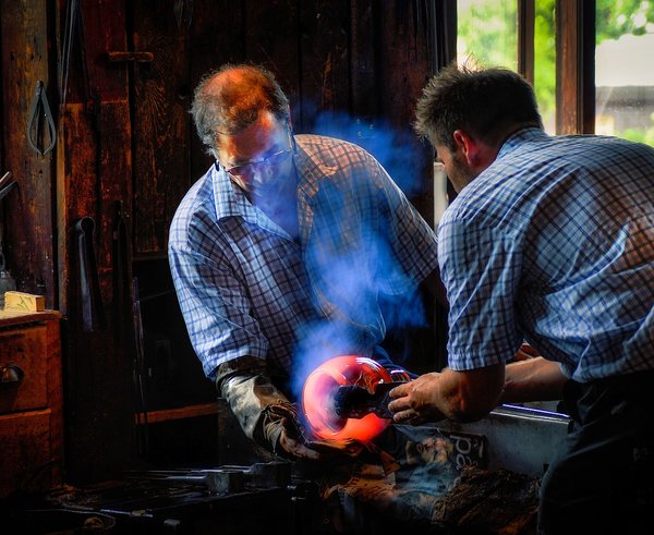 glassblowing-6917877_1280