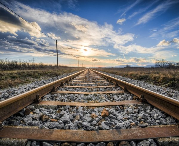 gleise_old_railroad_tracks_seemed_train_metal_stainless_rail_traffic_railway-560302