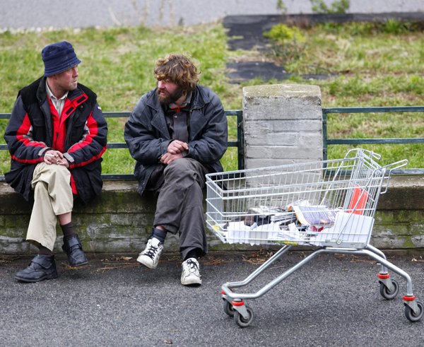 homeless_basket_street_poverty_dirt_wretch_shopping_cart_cigarette-831416