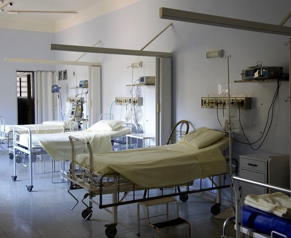 hospital-1802680_1920