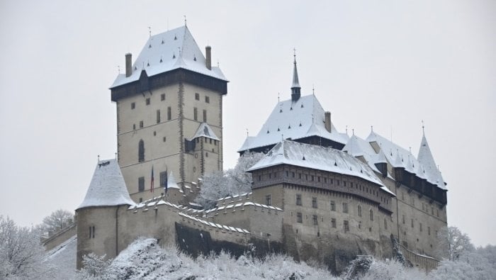 Zimní Karlštejn.