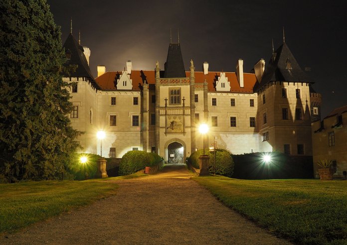 Hradozámecká noc na zámku Žleby