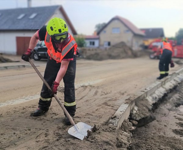 Odklízení následků povodní