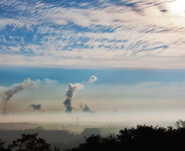 industry_sunrise_clouds_fog_germany_factory_home_building-757874