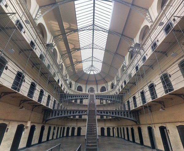 jail-1817900_1920