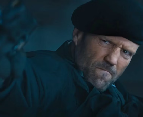 Jason Statham ve filmu Expend4bles: Postr4datelní