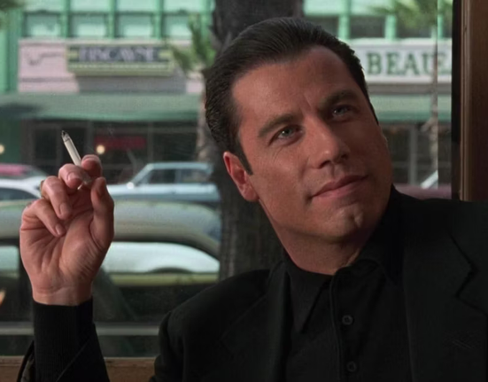 John Travolta ve filmu Chyťte ho! (1995)