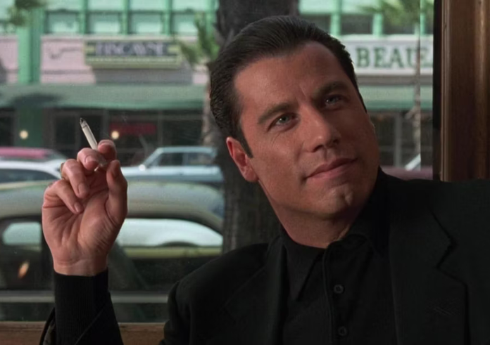 John Travolta ve filmu Chyťte ho! (1995)
