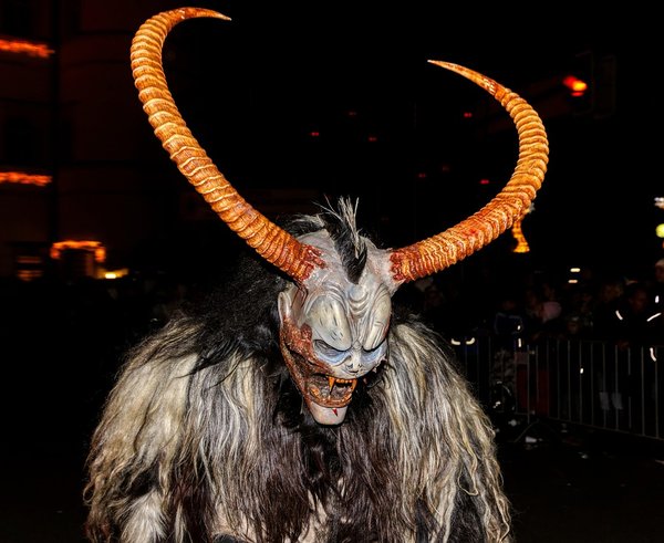 krampus-3837177_1280