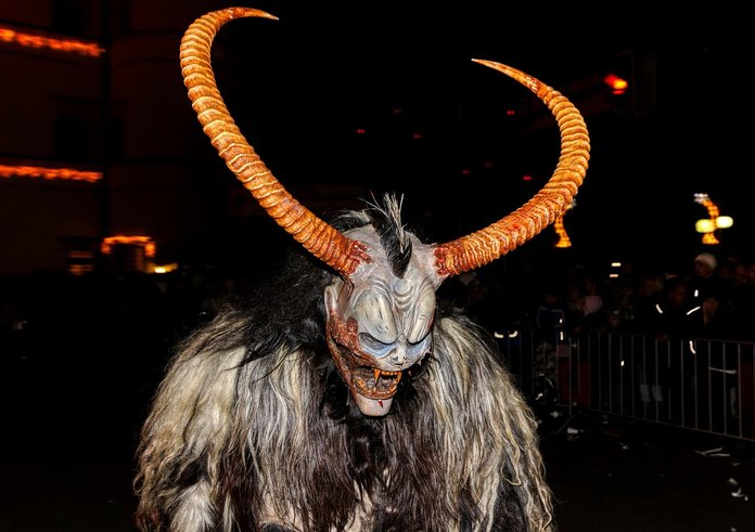 krampus-3837177_1280