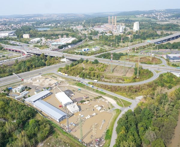 Vlaky se vrací na trať mezi Krnovem a Brtuntálem.