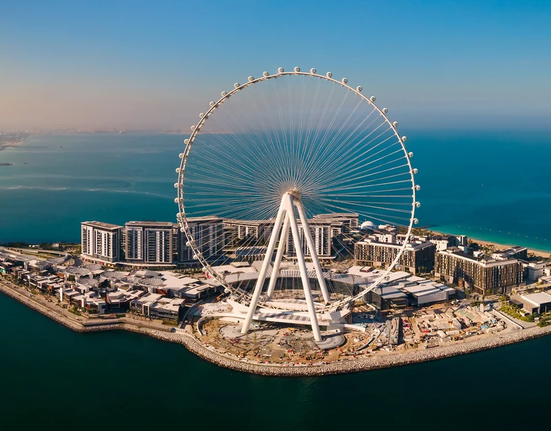 Největší ruské kolo na světě Ain Dubai, měří 250 metrů.