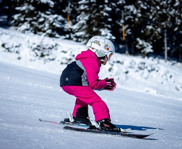 lyžování ilustrační foto