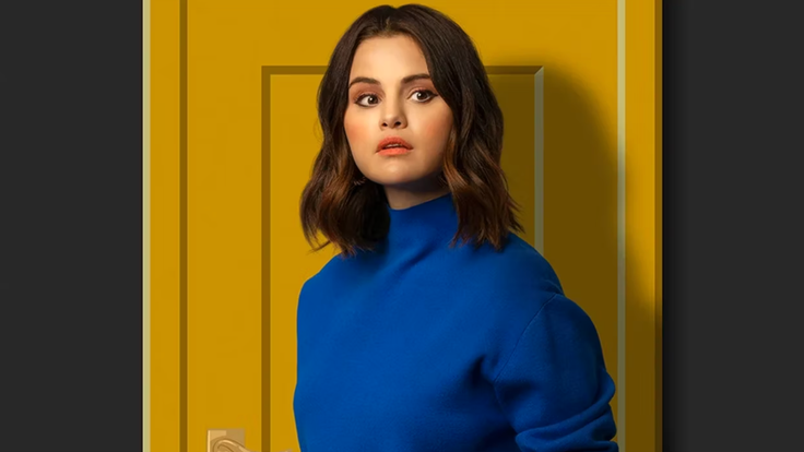 Selena Gomez na plakátu k seriálu Only Murders in the Building.