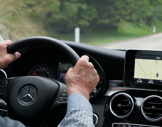 řízení automobilu