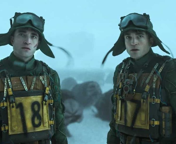 Záběr z filmu Mickey 17 (2025)