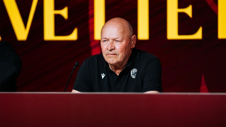 Miroslav Koubek před utkáním v Ženevě.