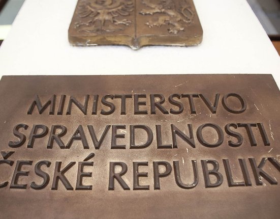 ministerstvo-spravedlnosti-cr-plaketa