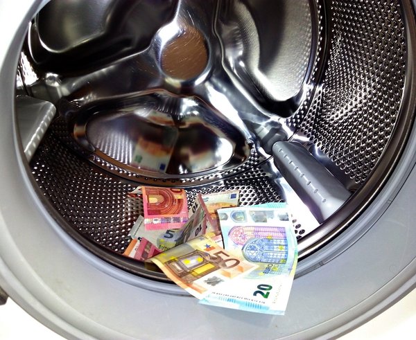 praní špinavých peněz