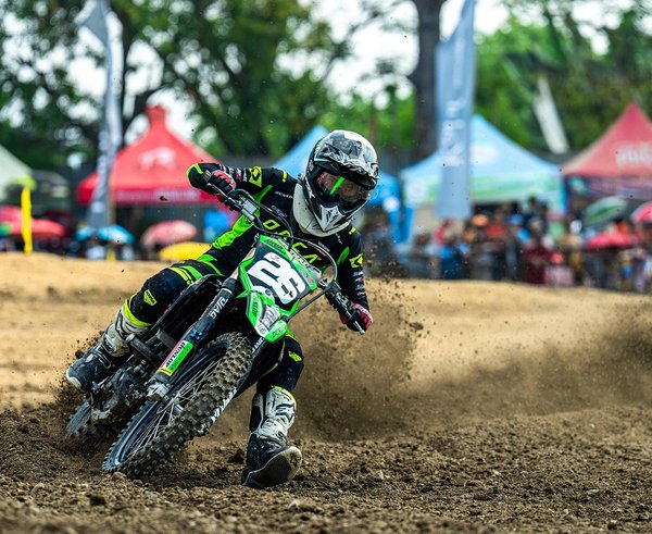 motocross-8080377_1280